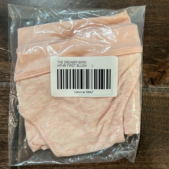 2 pair Soma TellTale Dreamer Bikini - Picture 3 of 5